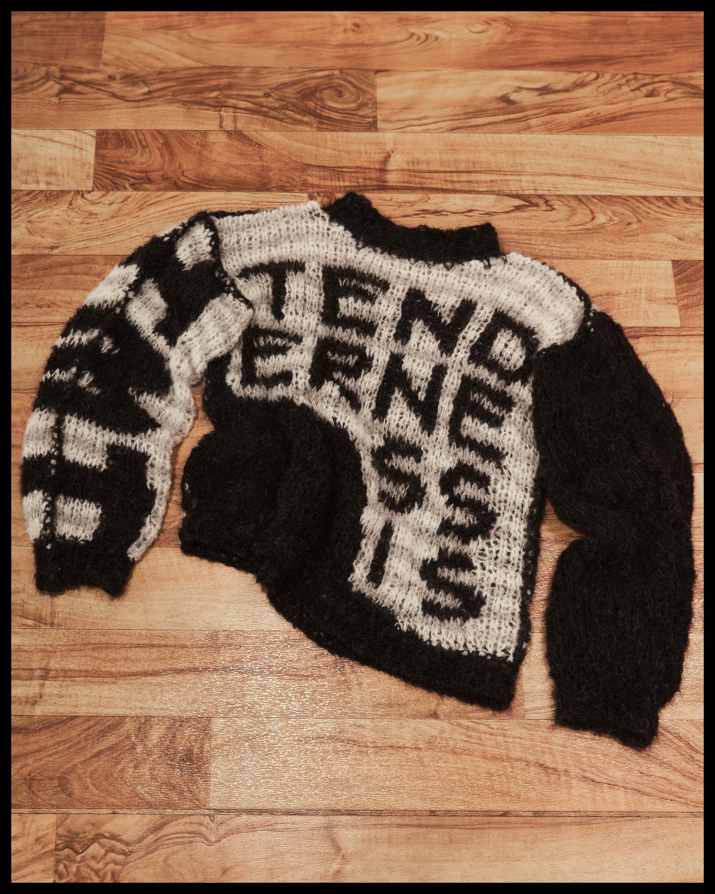 TENDERNESS SWEATER