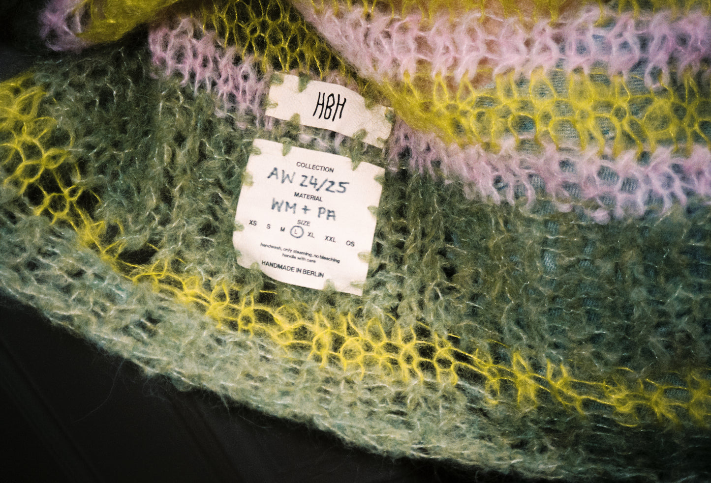 VIBRANT WINTER SWEATER